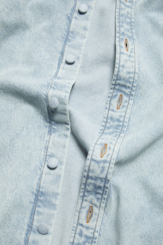 (image for) Expertly-Crafted Denim button-up shirt - Relaxed fit